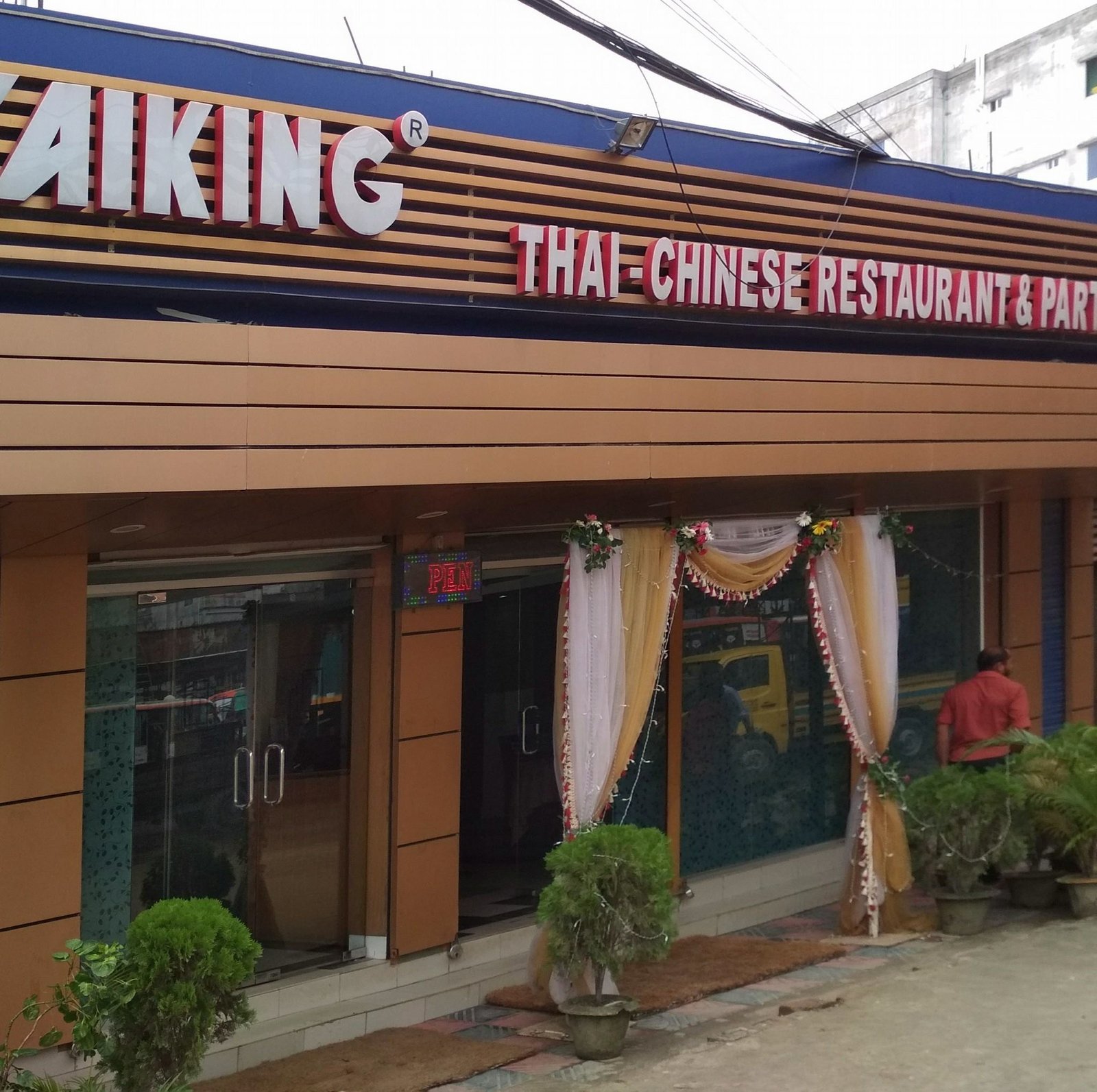 Taiking Thai – Chinese Restaurant and Party Centre Limite.