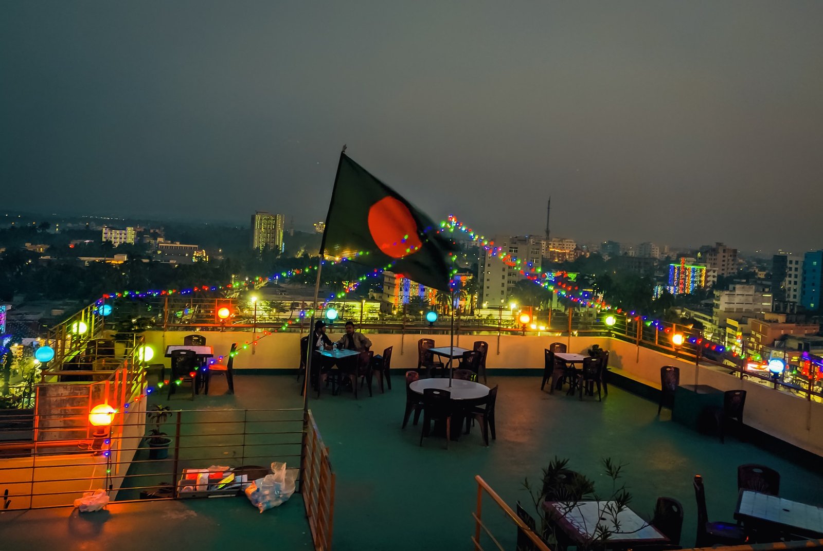 CityLight Cafe & Restaurant